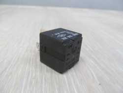OPEL VIVARO TRAFIC 01-14 PRZEKAZNIK 8200333352