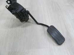 OPEL VIVARO TRAFIC 01-14 2.0 DCI PEDAL POTENCJOMETR GAZU 7700313060