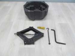 PEUGEOT 607 WKLAD KOLA ZESTAW NARZEDZI 9647054080 99-10