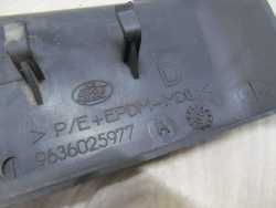 PEUGEOT 607 99-10 LEWA OSLONA ZASLEPKA ZAWIASU MASKI 9636026177