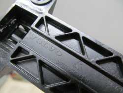 VOLVO S80 II 06-13 ZAMEK KLAMKA SCHOWKA PASAZERA 30672132