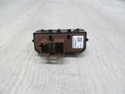 PEUGEOT 508 PRZYCISK PRZELACZNIK ALARMU 96770619ZD 10-14