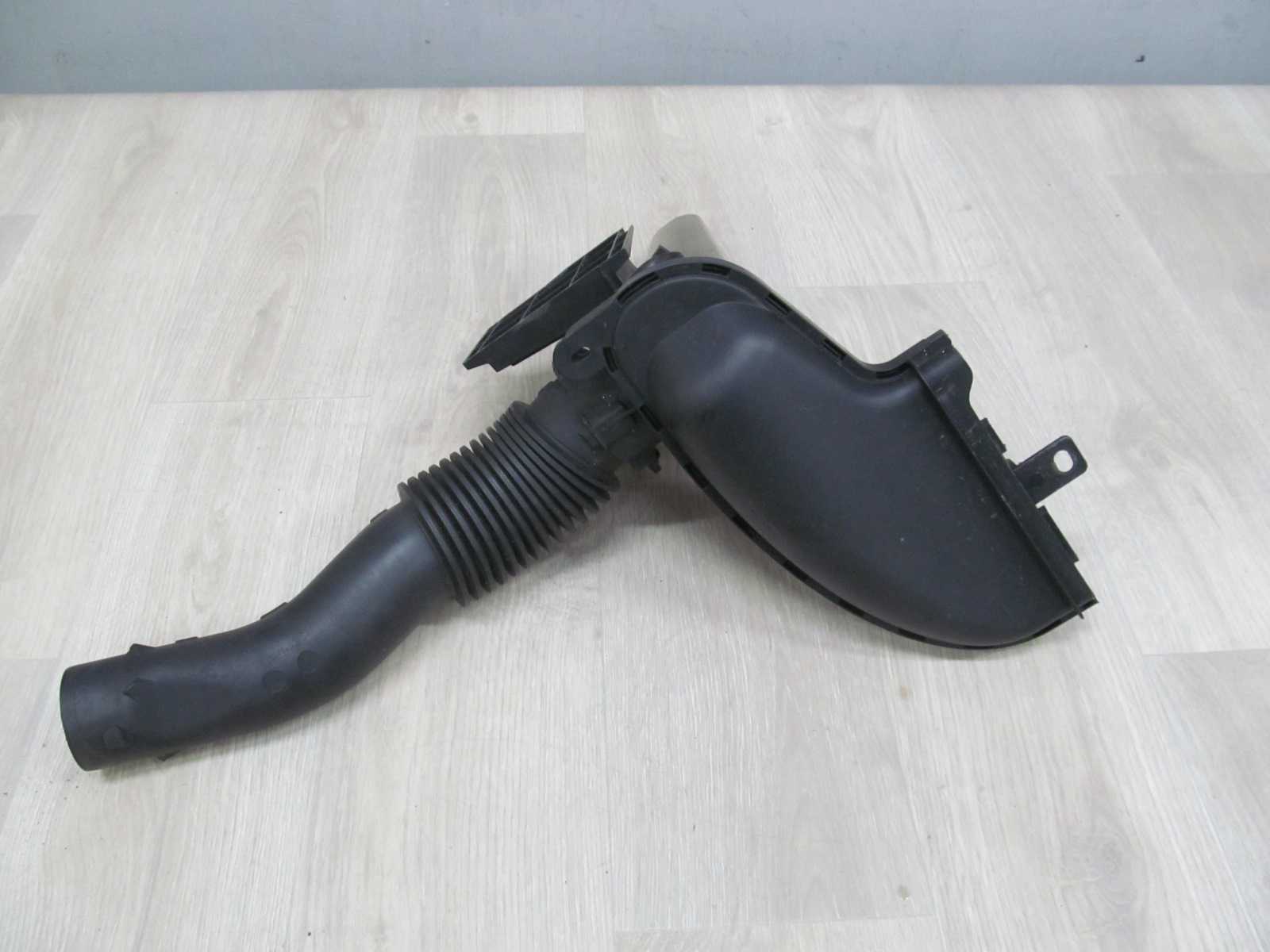 PEUGEOT 508 1.6 E-HDI REZONATOR POWIETRZA 9684937980 10-14
