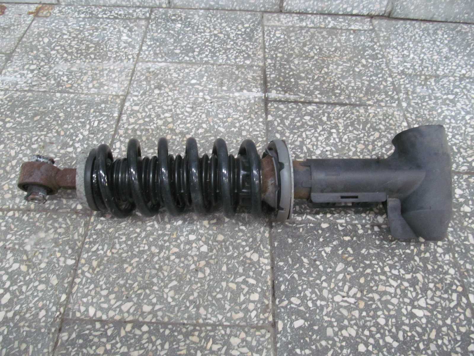 PEUGEOT 508 SW MCPHERSON AMORTYZATOR TYL PRAWY 9593 10-14