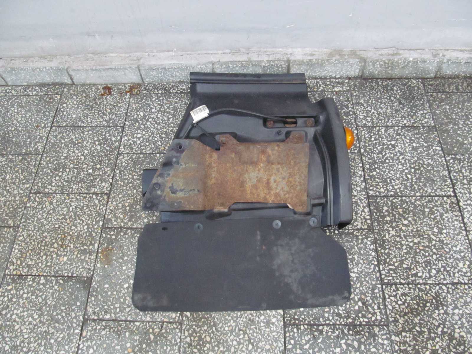 NISSAN CABSTAR MAXITY NT400 NADKOLE BLOTNIK PRZOD PRAWY 63100MB40A 07-15