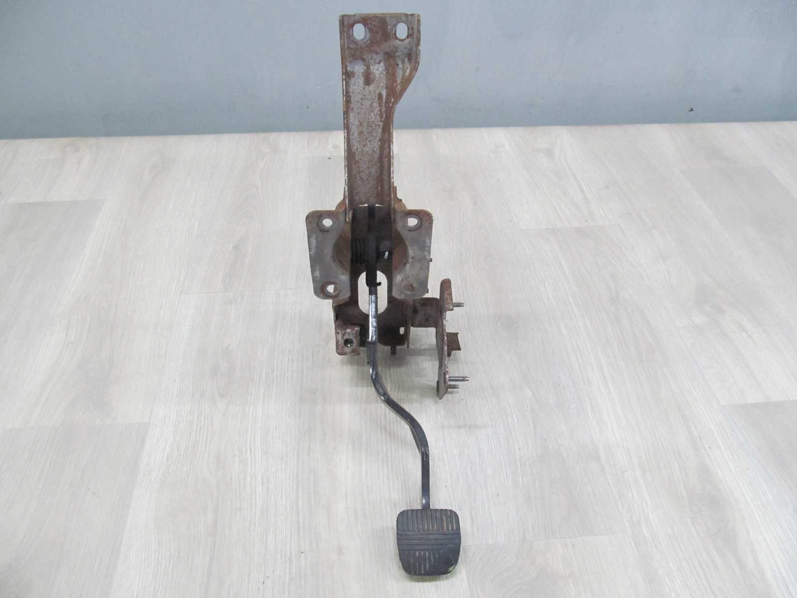 NISSAN CABSTAR MAXITY NT400 PEDAL HAMULCA 07-15