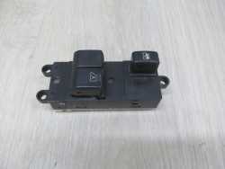 NISSAN CABSTAR MAXITY NT400 PANEL PRZELACZNIK SZYB LEWY 25401MA00A