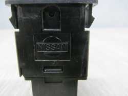 NISSAN CABSTAR MAXITY NT400 PRZELACZNIK GRZANIA LUSTEREK 07-18