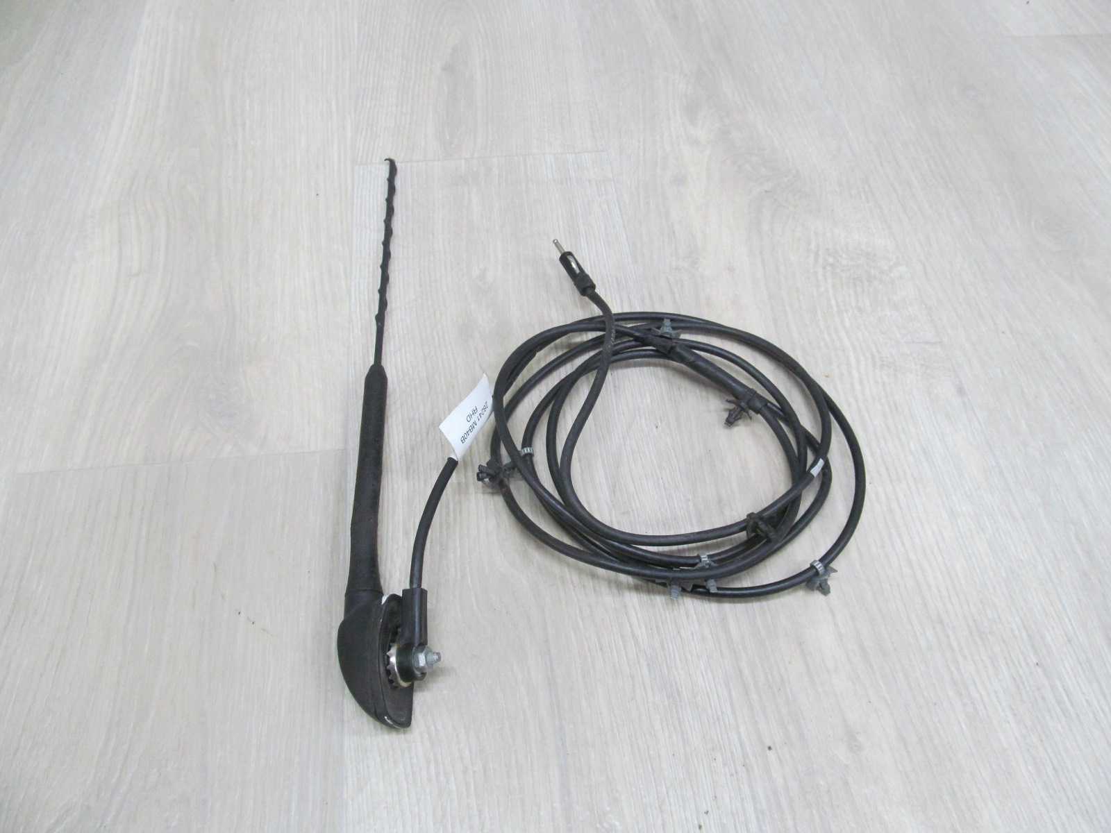 NISSAN CABSTAR MAXITY NT400 ANTENA DACHOWA 28241-MB40B 07-18