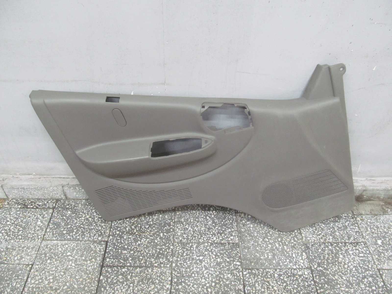 NISSAN CABSTAR MAXITY NT400 TAPICERKA BOCZEK DRZWI LEWY 80901MB40A 07-18