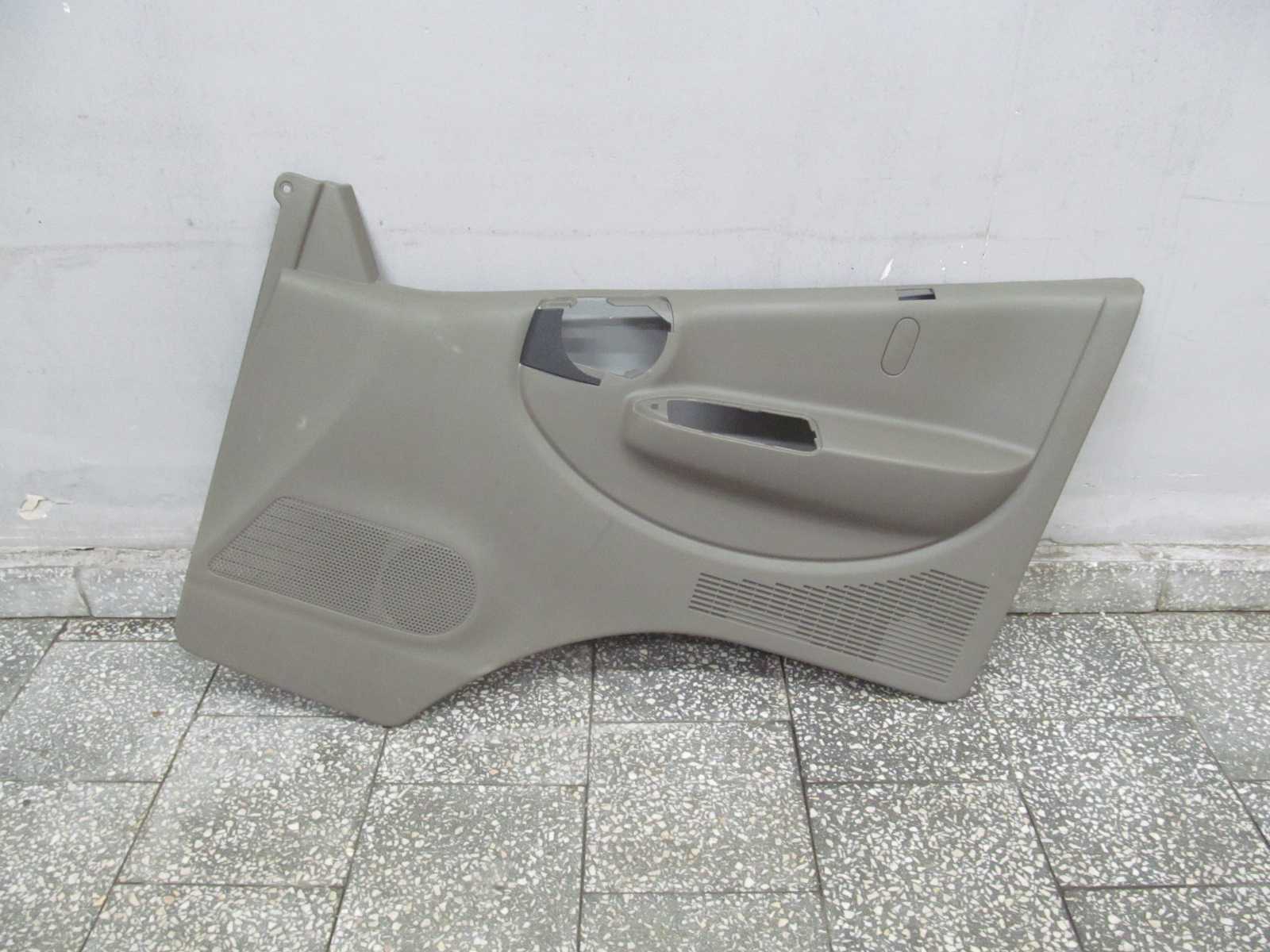 NISSAN CABSTAR MAXITY NT400 TAPICERKA BOCZEK DRZWI PRAWY 80900MB40A 07-18