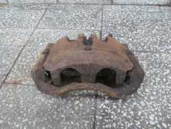 NISSAN CABSTAR MAXITY NT400 ZACISK HAMULCOWY PRZOD LEWY 07-18