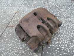 NISSAN CABSTAR MAXITY NT400 ZACISK HAMULCOWY PRZOD LEWY 07-18