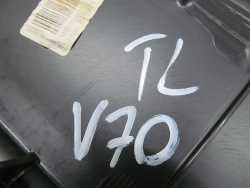 VOLVO V70 XC LIFT TAPICERKA BOCZEK BAGAZNIKA JASNY 99-07