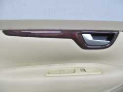 VOLVO V70 XC LIFT TAPICERKA BOCZEK DRZWI TYL SKORA JASNY 39990923 99-07