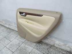 VOLVO V70 XC LIFT TAPICERKA BOCZEK DRZWI TYL SKORA JASNY 39990939 99-07