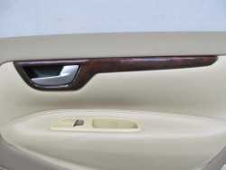 VOLVO V70 XC LIFT TAPICERKA BOCZEK DRZWI TYL SKORA JASNY 39990939 99-07