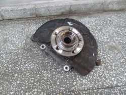 VOLVO S60 V70 00- 2.4 D5 PIASTA ZWROTNICA PRZOD LEWA 30683925