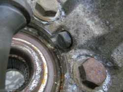 VOLVO S60 V70 00- 2.4 D5 PIASTA ZWROTNICA PRZOD PRAWA 9461944