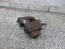 VOLVO S60 V70 00- 2.4 D5 ZACISK HAMULCOWY PRZOD LEWY 9209722