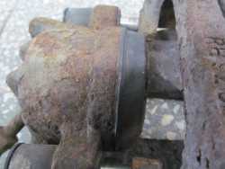 VOLVO S60 V70 00- 2.4 D5 ZACISK HAMULCOWY PRZOD LEWY 9209722