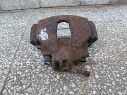 VOLVO S60 V70 00- 2.4 D5 ZACISK HAMULCOWY PRZOD PRAWY 9209723