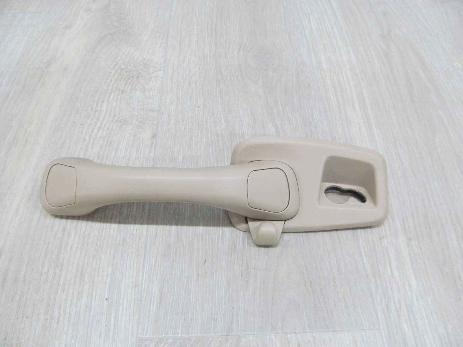 VOLVO S60 V70 XC LIFT UCHWYT RACZKA PODSUFITKI TYL LEWY 04-07