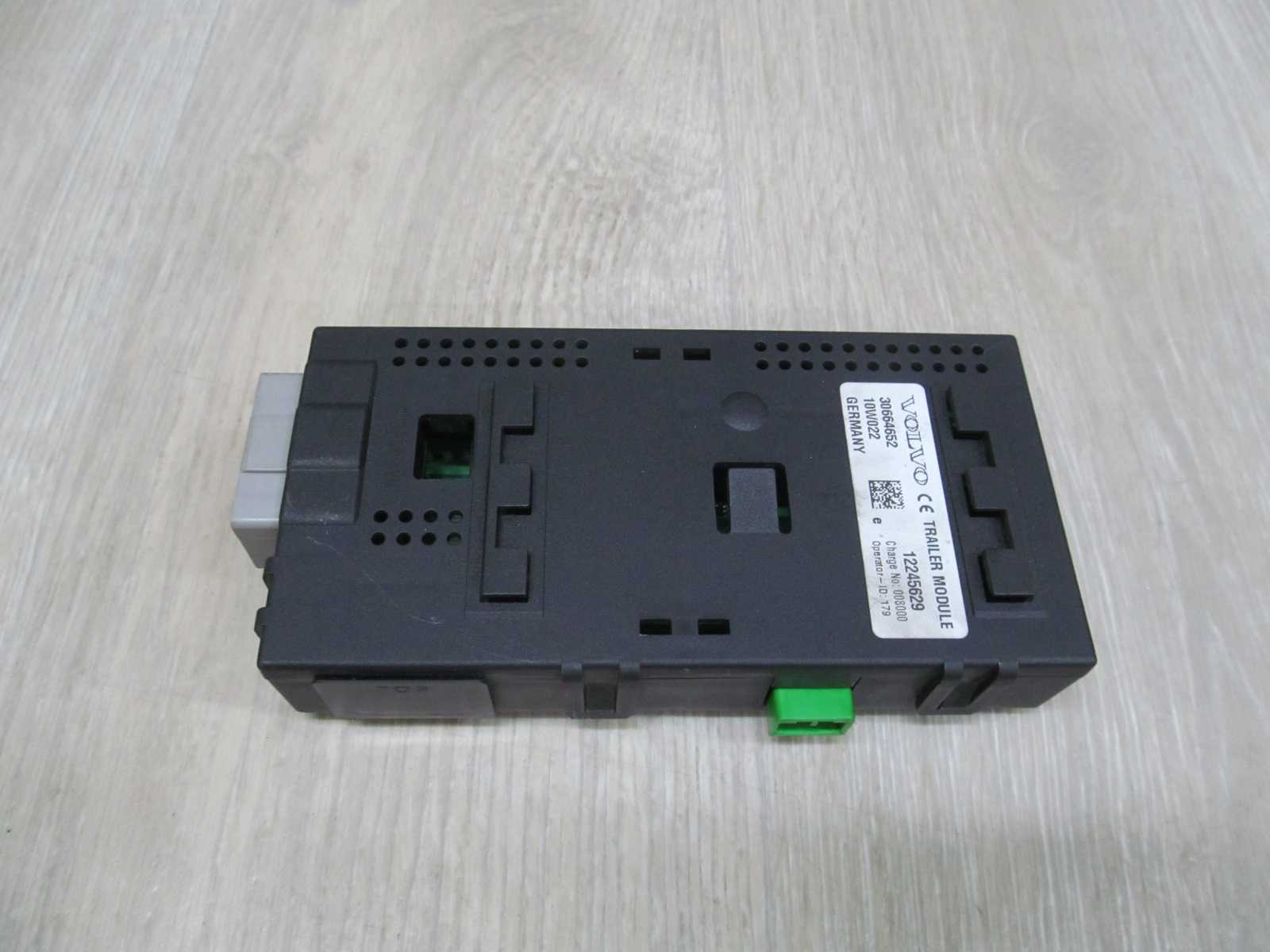 VOLVO S60 V70 XC MODUL HAKA SWIATEL PRZYCZEPY 30664652 12245629 02-14