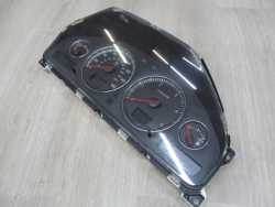 VOLVO  S60 V70 XC LIFT 2.4 D5 LICZNIK ZEGAR 30682287 UK 04-07