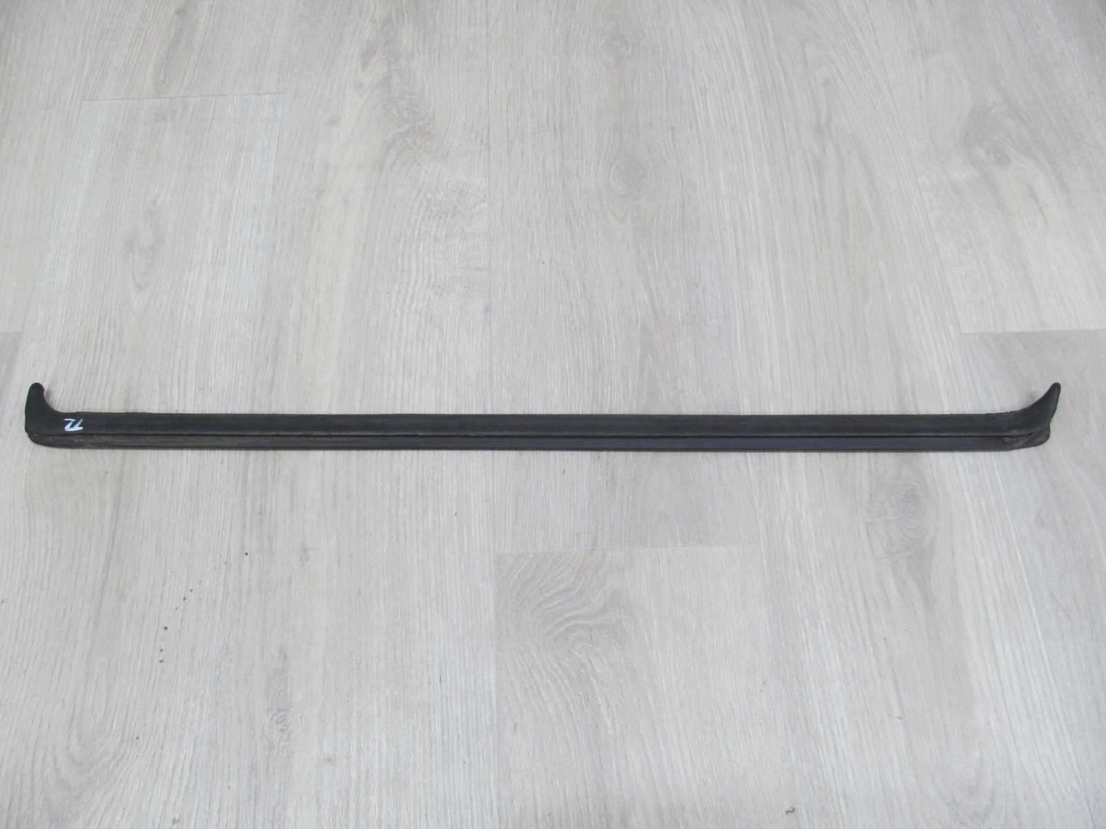 VOLVO V70 XC70 LISTWA ZGARNIAJACA TYL LEWY 99-07