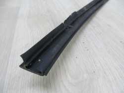 VOLVO V70 XC70 LISTWA DACHOWA DACHU PRZOD LEWY 39992859 99-07