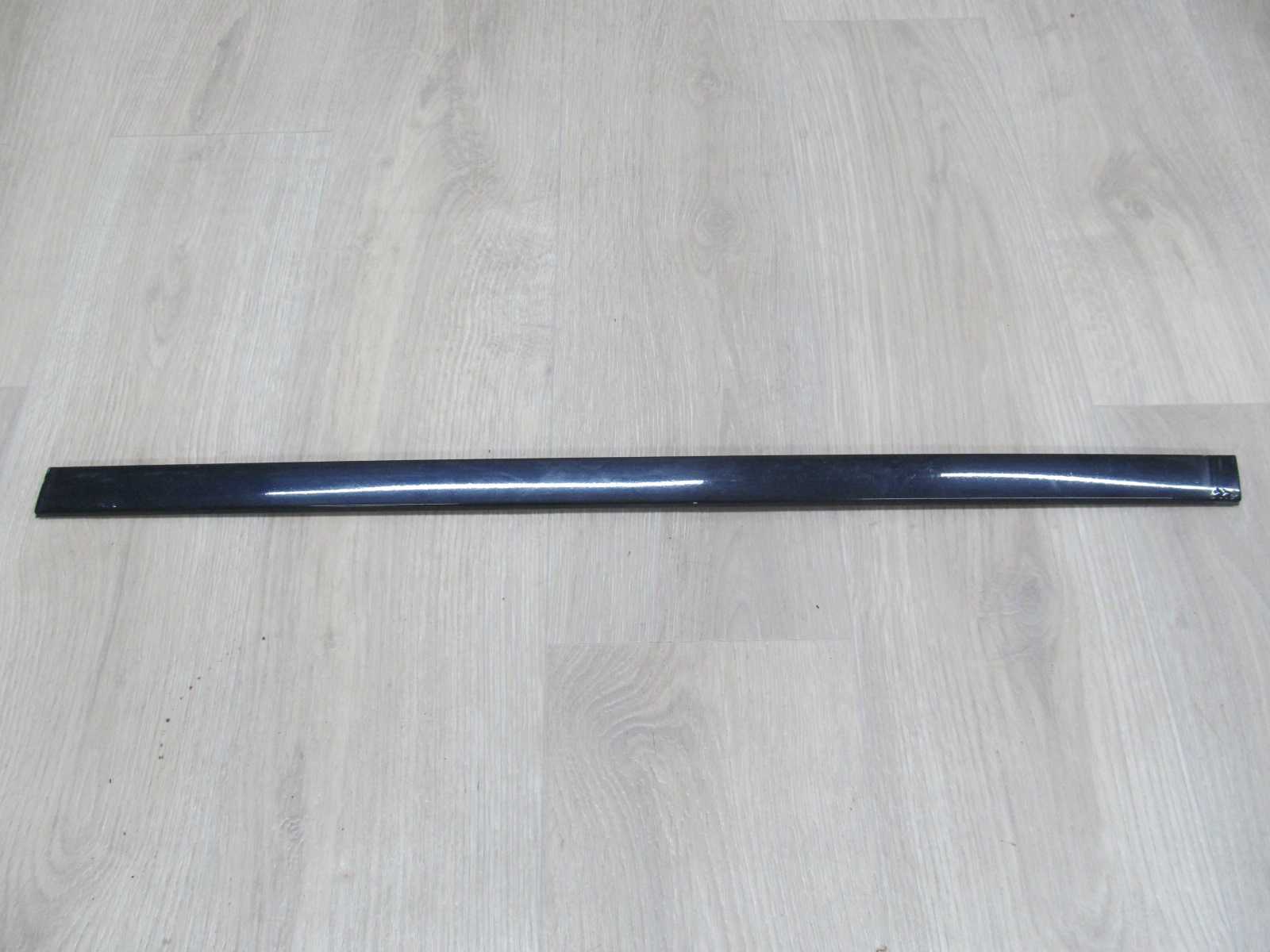 VOLVO V70 XC70 LISTWA DACHOWA DACHU LEWY SRODEK 39992871 99-07