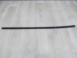 VOLVO V70 XC70 LISTWA DACHOWA DACHU PRAWY SRODEK 39992868 99-07