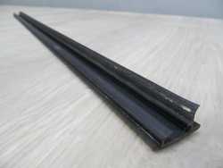 VOLVO V70 XC70 LISTWA DACHOWA DACHU PRAWY SRODEK 39992874 99-07