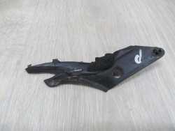VOLVO S60 V70 XC70 OSLONA USZCZELKA PODSZYBIA PRAWA 8663896 99-07