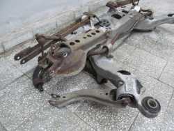 VOLVO V70 XC70 WOZEK BELKA SANKI ZAWIESZENIA TYL 09492948 04-07