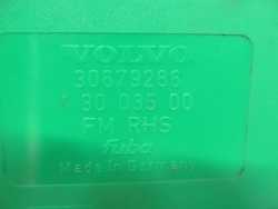 VOLVO S60 V70 LIFT 04- WZMACNIACZ ANTENY 30679286