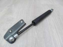 VOLVO V70 XC70 99- TELESKOP SILOWNIK KLAPY BAGAZNIKA PRAWY 30674494 9483034