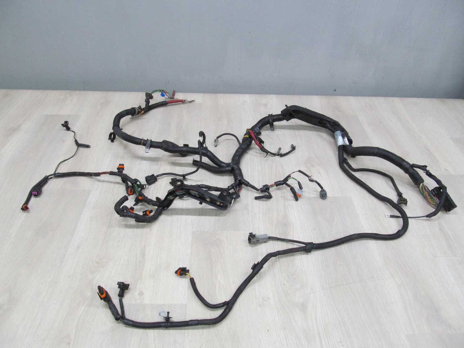 VOLVO S60 V70 2.4 D5 WIAZKA INSTALACJA SILNIKA 30712090