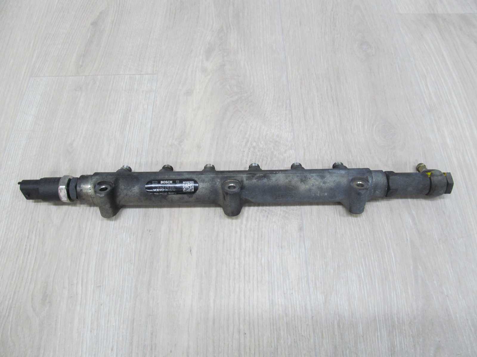 VOLVO S60 V70 S80 XC 2.4 D5 LISTWA WTRYSKOWA CZUJNIK 0445215010 0281002527