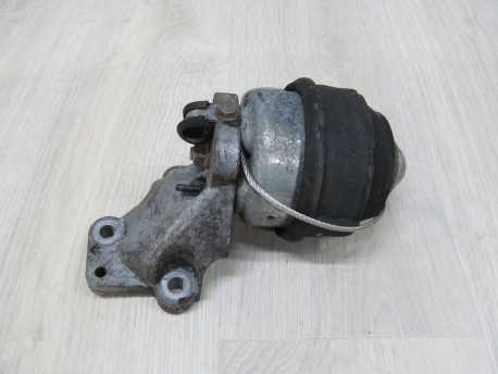 VOLVO S60 V70 S80 XC 2.4 D5 LAPA PODUSZKA SILNIKA 86341232 30680751