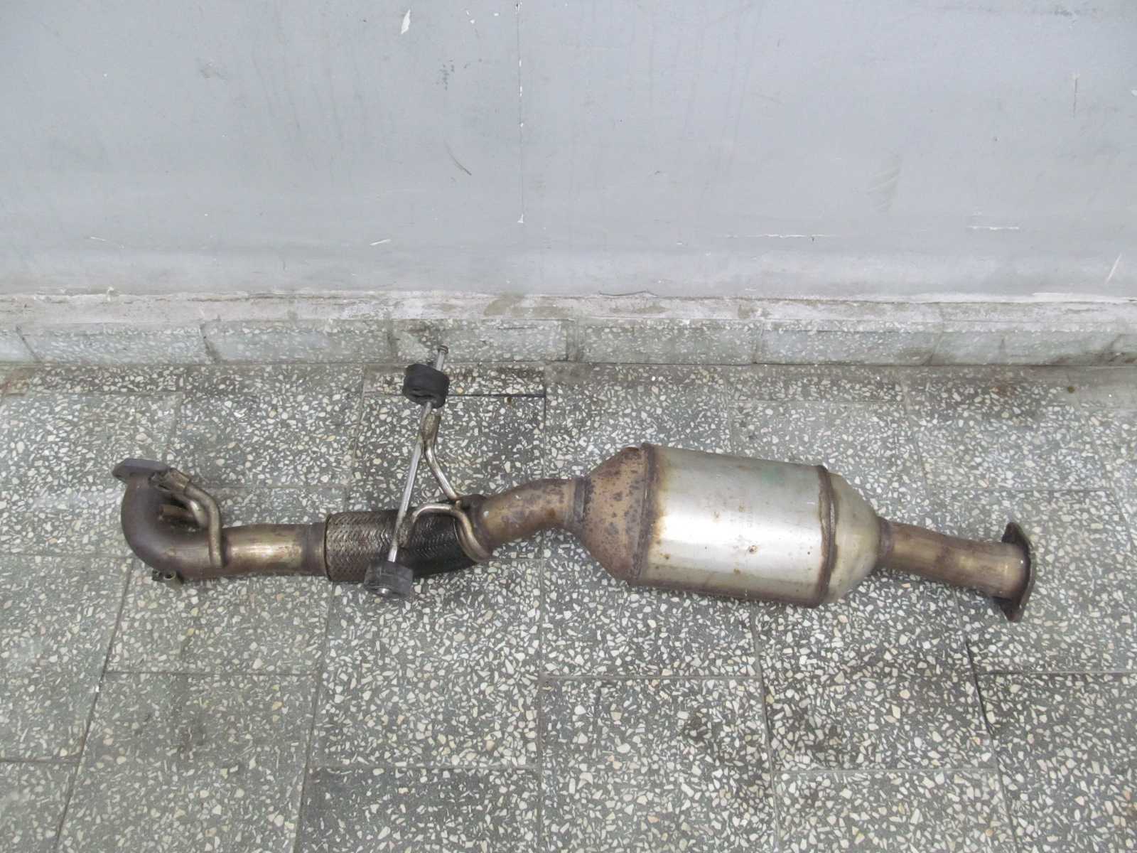 VOLVO S60 V70 2.4 D5 RURA WYDECHOWA OLONA KATALIZATORA 30650149 6649