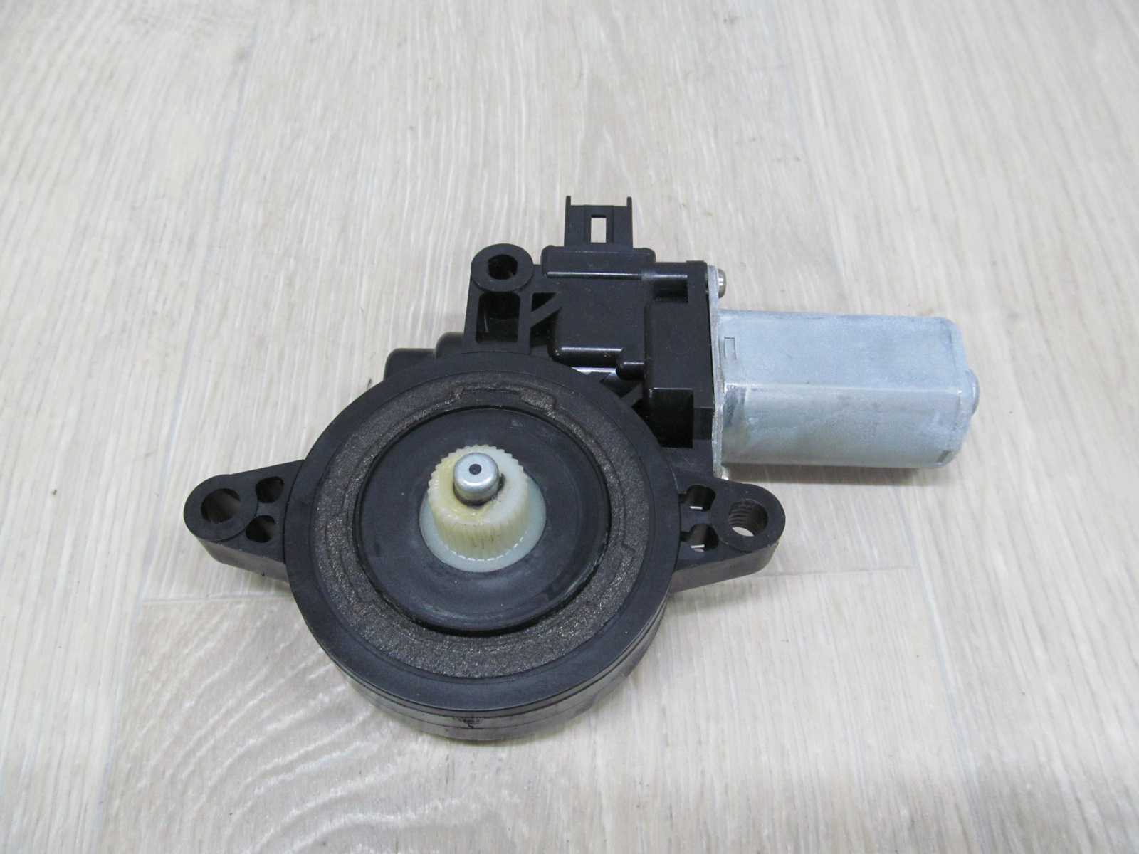 MAZDA 6 GH 08-13 SILNICZEK SZYBY PRZOD LEWY D6515958X GA558LP