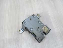 AUDI A3 8P WZMACNIACZ ANTENOWY ANTENY 8P3035225