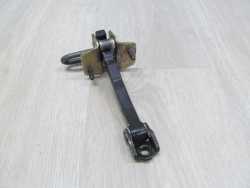 VOLVO S60 V70 XC70 00-10 OGRANICZNIK DRZWI PRZOD 30634551