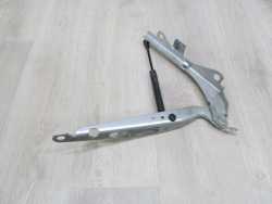 VOLVO S60 V70 XC70 99- ZAWIAS SILOWNIK MASKI PRAWY 426-26