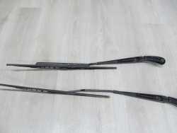 VOLVO S60 V70 XC70 RAMIE RAMIONA WYCIERACZEK PRZOD EU 8624466 8624269 99-10