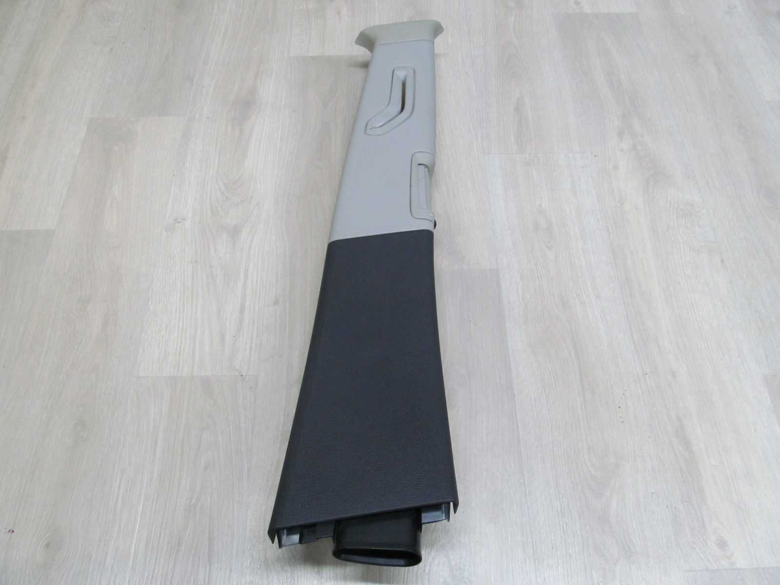 VOLVO S60 V70 XC POSZYCIE OSLONA SLUPKA SRODKOWEGO B PRAWY 99-07