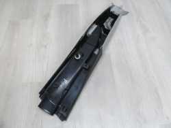 VOLVO S60 V70 XC POSZYCIE OSLONA SLUPKA SRODKOWEGO B PRAWY 99-07