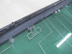 VOLVO V70 XC II SZYBA TYL LEWA KAROSERYJNA ANTENA 43R-00052 99-07
